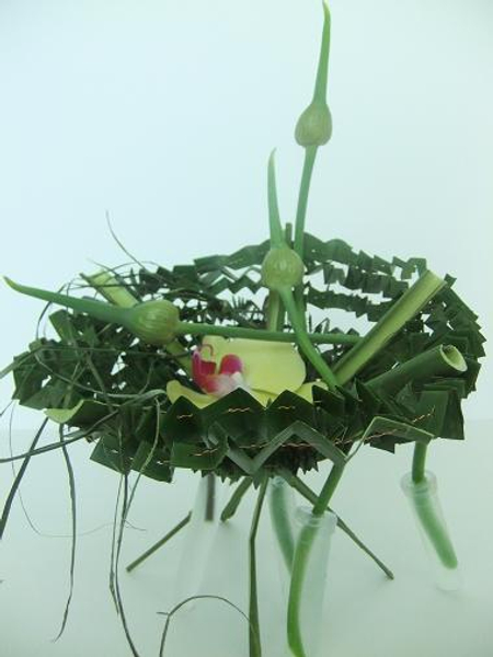 Pleated Pleasure basket from Aspidistra leaves