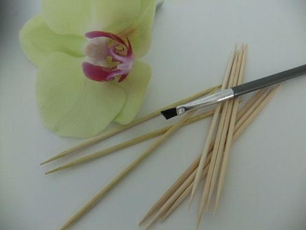 Stain the skewers green Stain the skewers green