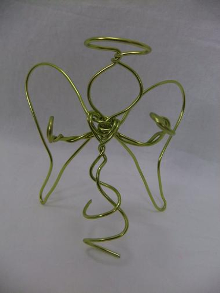 Twist the wire to secure and loop the wire to create a body