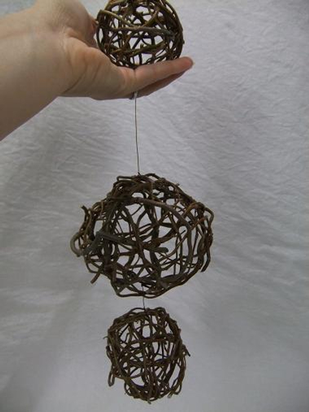 Test to see if the willow spheres hang straight