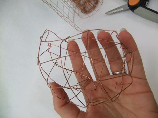 Copper mesh pebble. Copper mesh pebble.