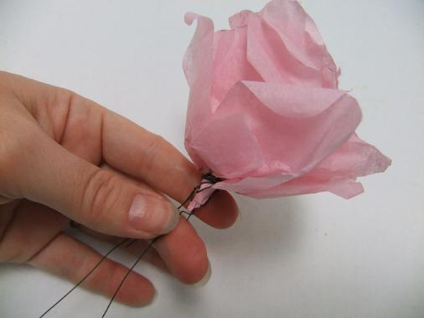 Puff out the petals and secure with the wire.