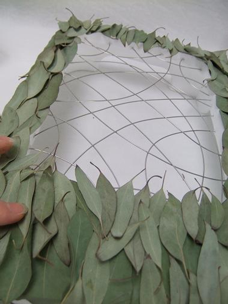 Create a harmonious pattern with the dried leaves. Create a harmonious pattern with the dried leaves.