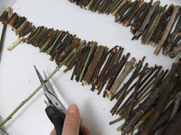 Cut twigs from small to big.