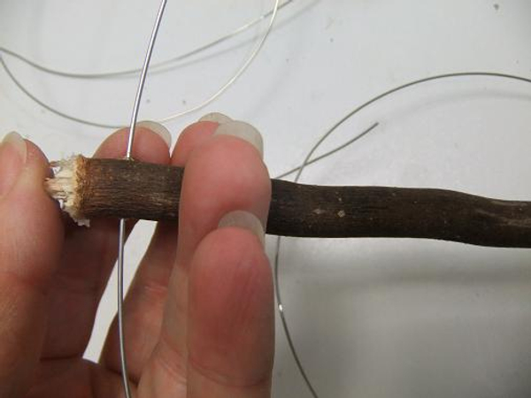 Thread the longest twig.