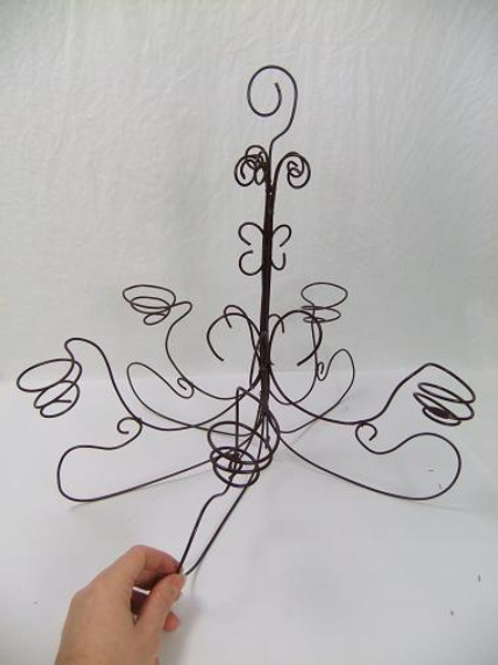 Wire structure for the twig chandelier