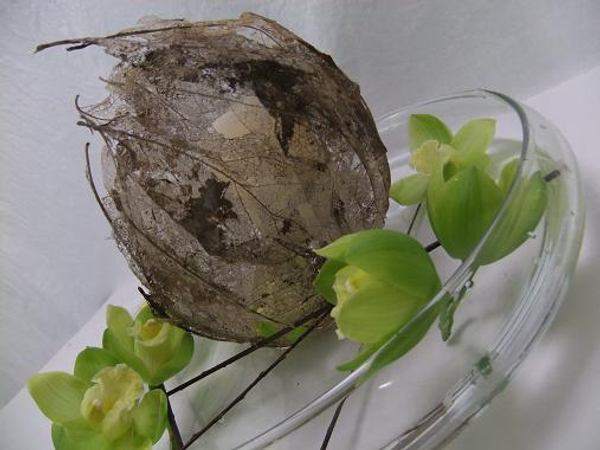 Hide a candle in a leaf cocoon
