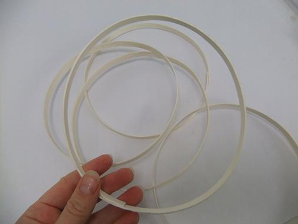 Glue five cane coil circles