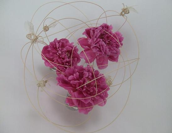 Watching that lazy town bee floral art design Watching that lazy town bee floral art design