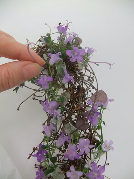 Add the fresh flower material. Add the fresh flower material.