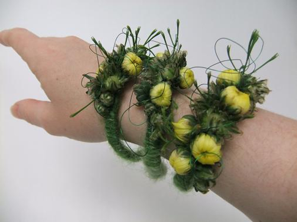 Robust chrysanthemum bracelets that can be worn alone or stacked for impact