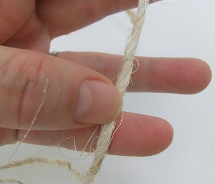 Unravel Sisal string to get Sisal Fibers