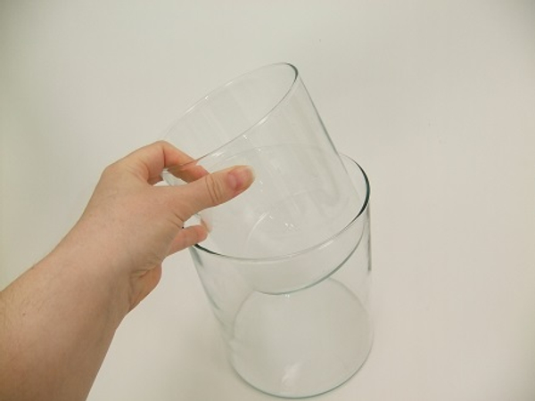 Create a dry layer by placing a smaller vase inside the larger vase