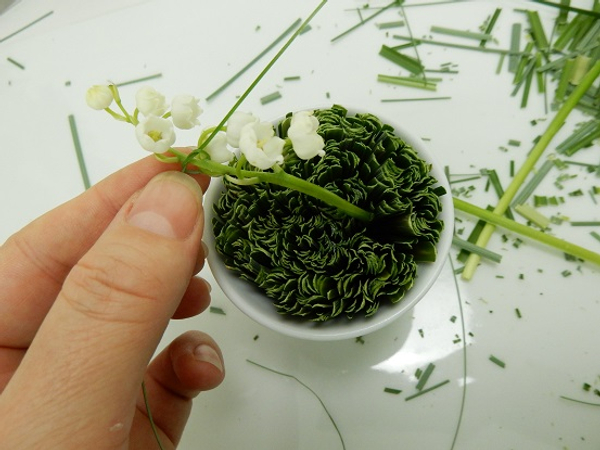 Carefully knot the grass around the stem.jpg