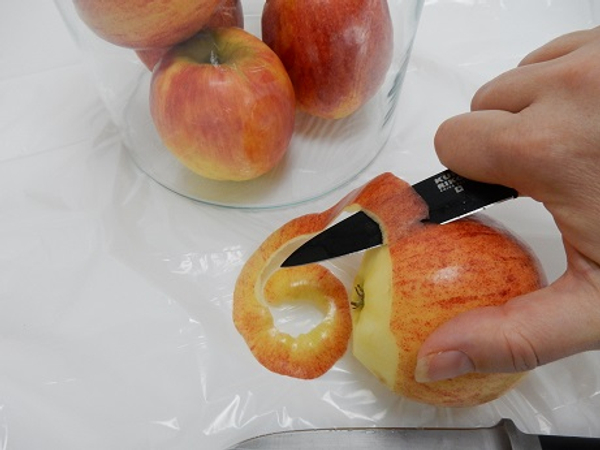 Peel the apples