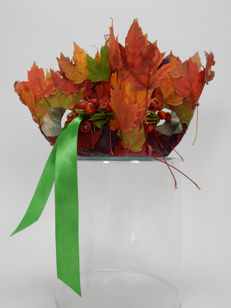 Autumn leaf gift bag