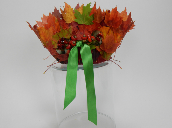 Fall leaf and rosehip gift bag