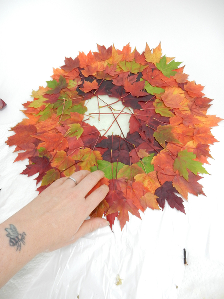 Overlap the leaves to allow for shrikage Overlap the leaves to allow for shrikage