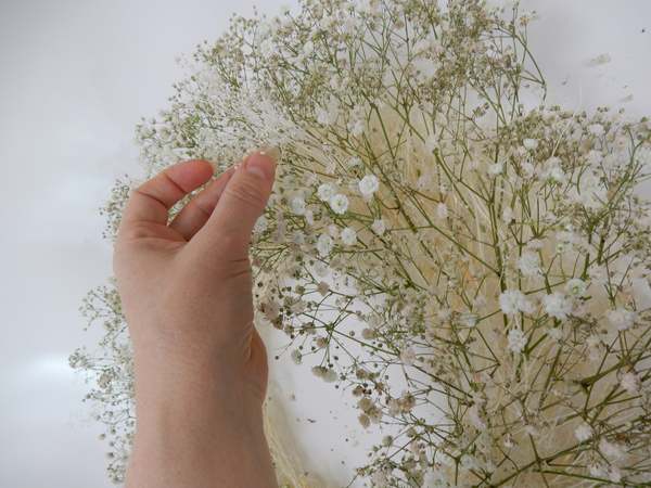 The dried Baby's breath holds its shape really well and creates a fluffy wreath