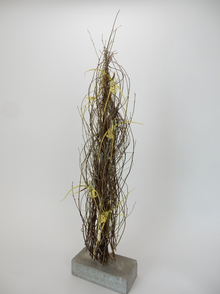 Twig braid with dancing Brassia orchid