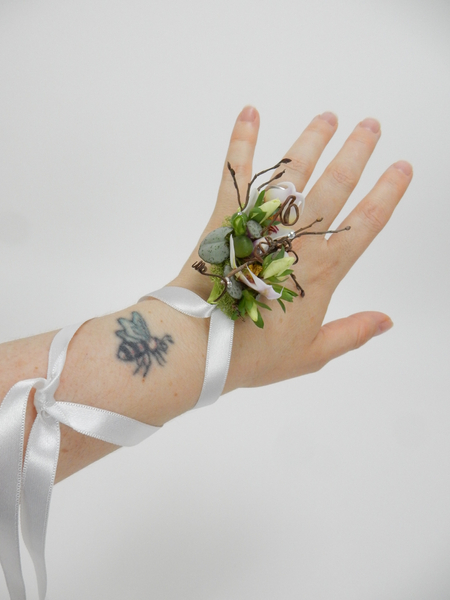 Floral hand jewelry