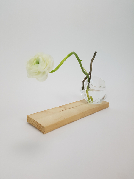 Ranunculus bud vase design