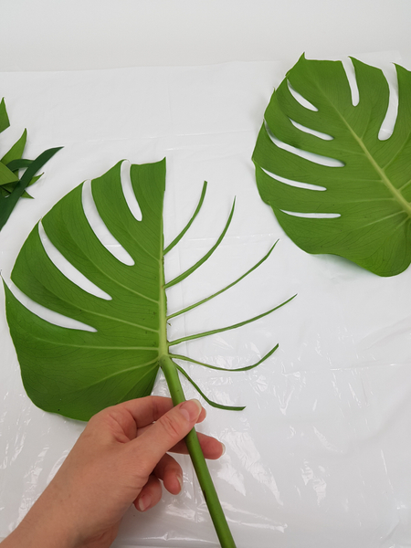 Creating a gap leaf pattern.