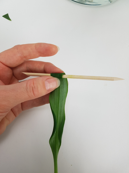 Roll a leaf around a skewer