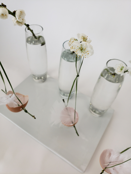 Minimal Spring flower arrangement