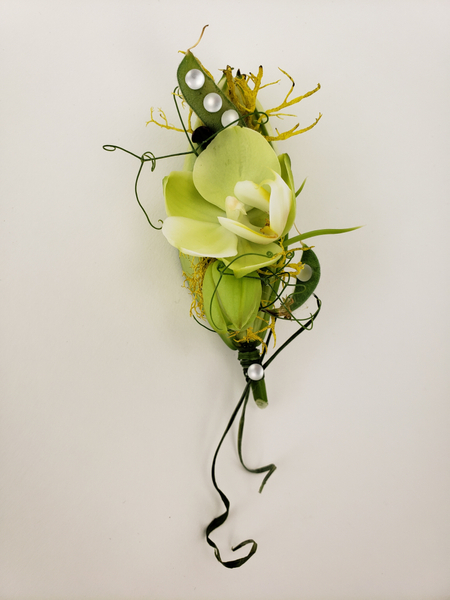 Contemporary corsage design