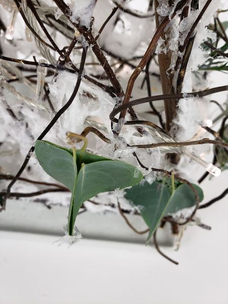 Make sustainable and natural Eucalyptus Christmas decorations