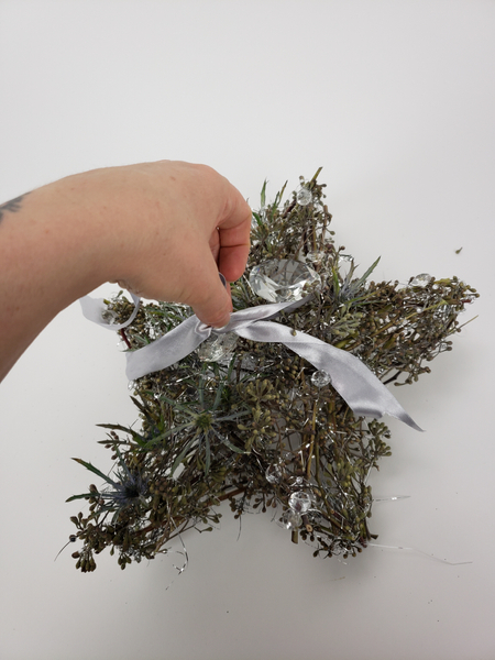 Natural alternative to gift wrapping