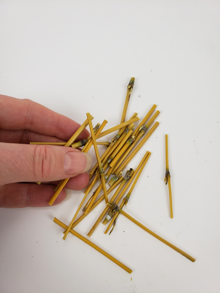 Cut a hand full of small bamboo snippets