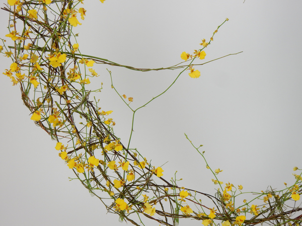 How to weave an impossibly delicate spring wreath