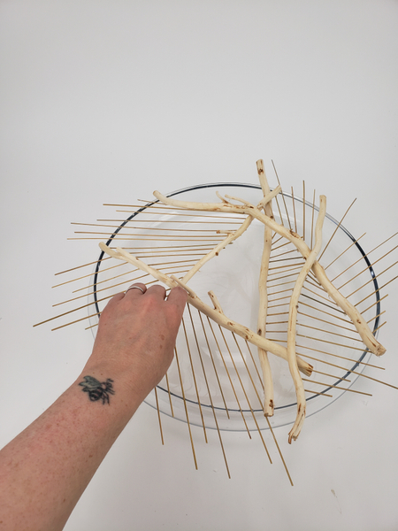 The decorative reed armature is ready to design with