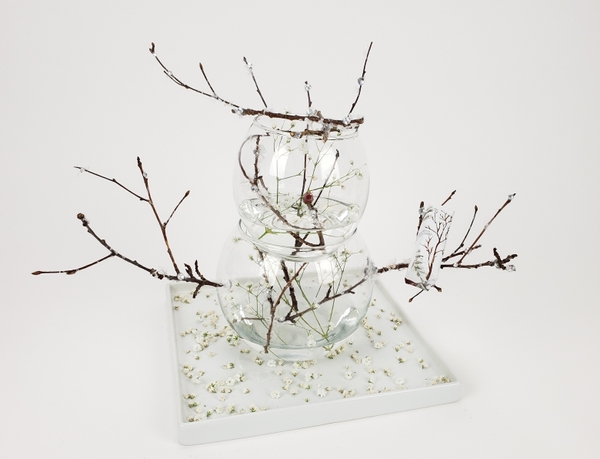 Gyp flurry Snowman flower arrangement by Christine de Beer Gyp flurry Snowman flower arrangement by Christine de Beer