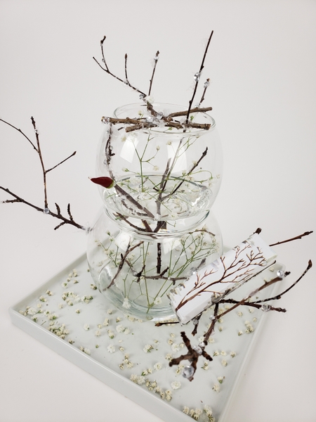 How to make a Frozen centerpiece flower arrangement