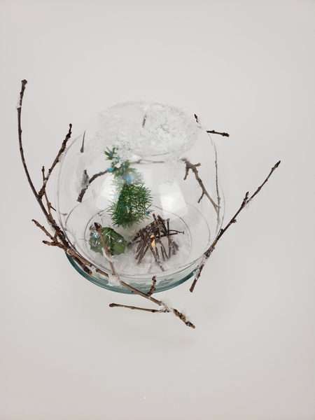 Snow globe flower arranging ideas