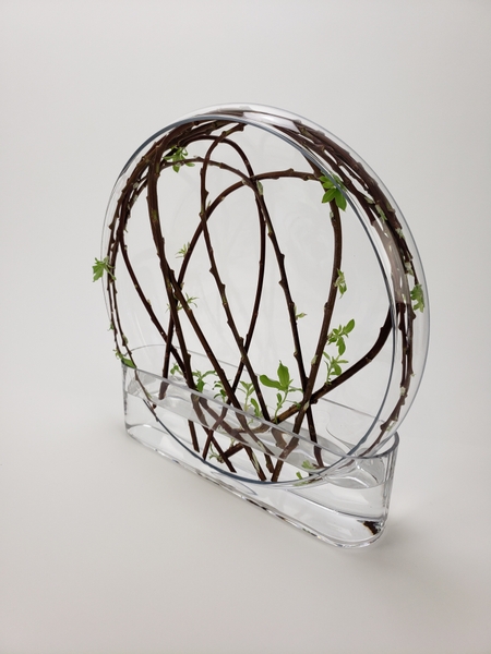 Bending twigs to style a minimalist design