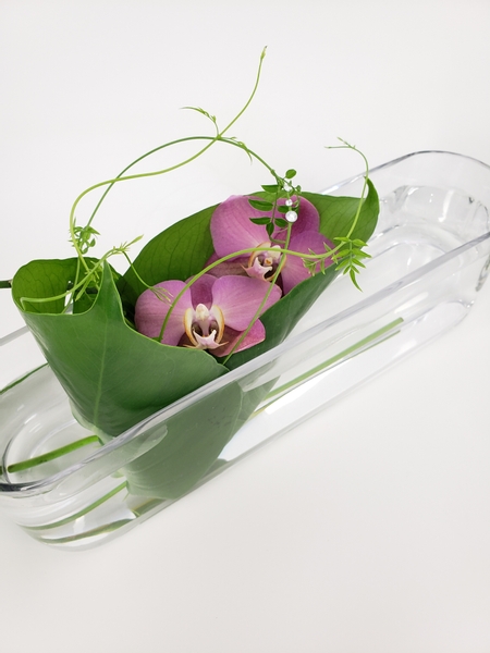 Natural design solutions for flower arranging