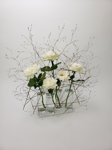Five roses flower arrangement