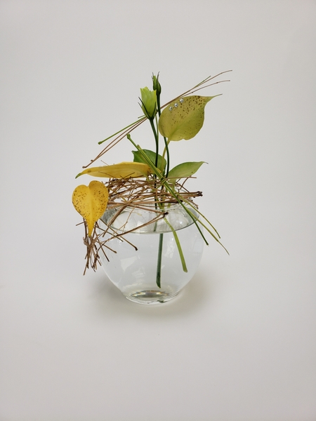 An impossibly delicate floral design for sustainable florists
