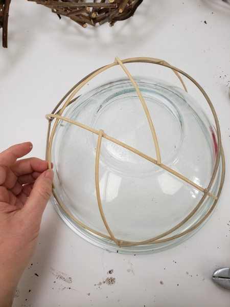 Carefully glue the cane to follow the bowl shape