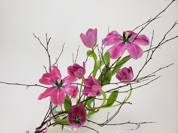 How to make a wild and overgrown floral design without using floral foam