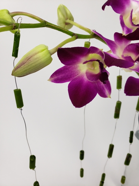 Dendrobium and wire garland design