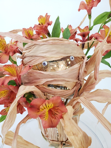 Corn leaf mummy flower arrangement