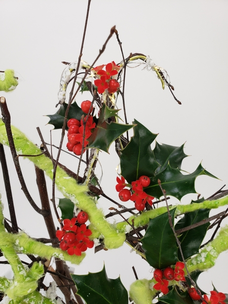 Floral design ideas for Christmas that are less waste and last well
