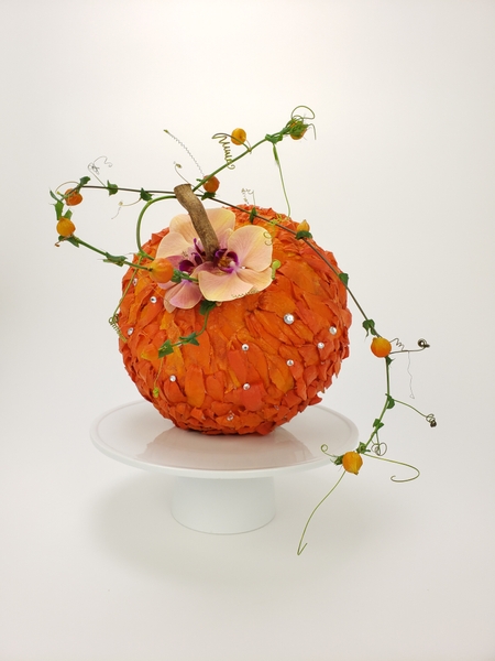 Sparkling pumpkin flower design by Christine de Beer
