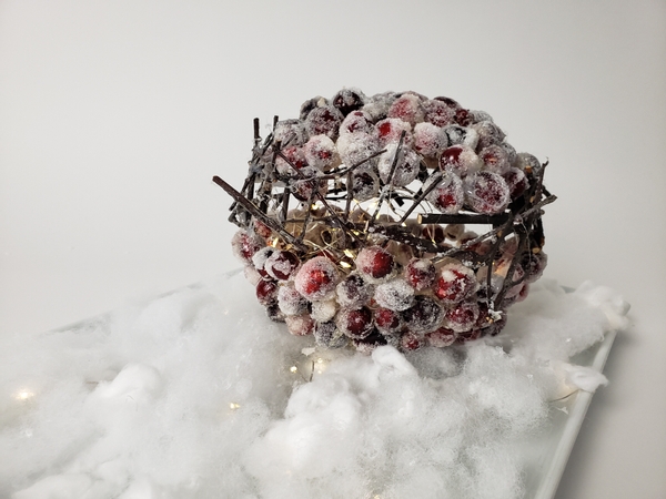 How to make a cranberry ball for winter decorating