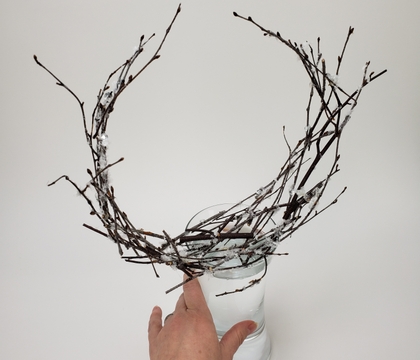 Snowy twig band armature for a ever changing winter display